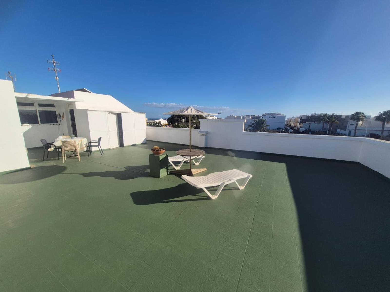 Suite Sunset In Lanzarote อาร์เรซิเฟ ภายนอก รูปภาพ